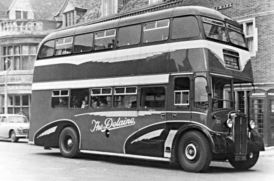  Crossley DD42/8 Strachans (H3028RD) 1951 года  (фото 2 из 3)